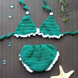 Bikini len móc cho bé