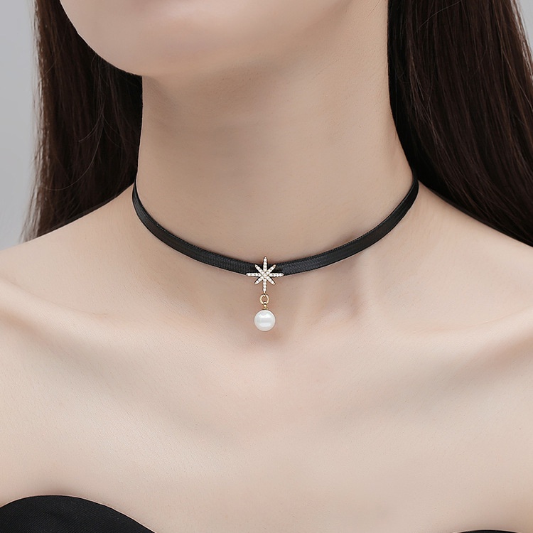 Vòng Cổ Choker Ngắn Hình Ngôi Sao Tám Cánh Đính Ngọc Trai Màu Đen Thời Thượng 2022