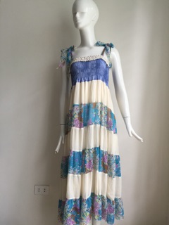 Đầm maxi đi biển