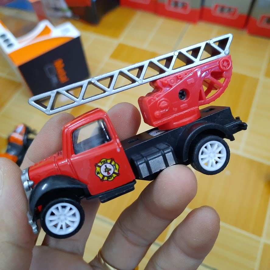 Đồ chơi trẻ em bộ 5 xe ô tô die cast mô hình xe cứu hỏa