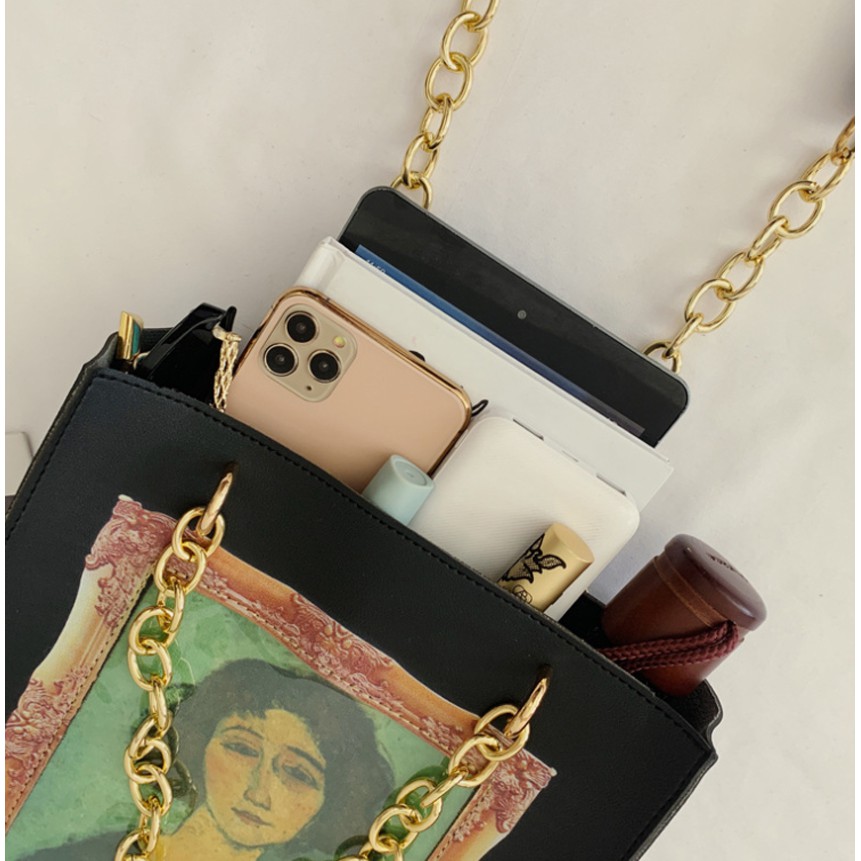 TÚI TOTE DA, TÚI ĐEO CHÉO IN HỌA TIẾT 3D DÂY DA PHỐI XÍCH SANG CHẢNH BH 485 | BigBuy360 - bigbuy360.vn