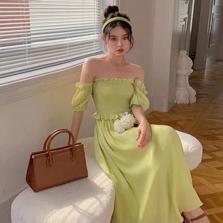 Váy set cốm: áo trễ vai bo chun, chân váy a dài
