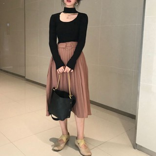 Áo len mỏng dài tay cổ chocker