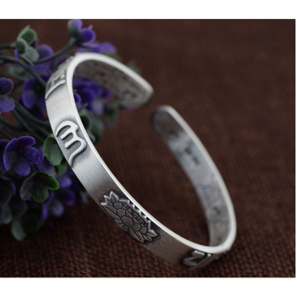 VÒNG TAY KHẮC THẦN CHÚ OM MANI PADME HUM - VT224