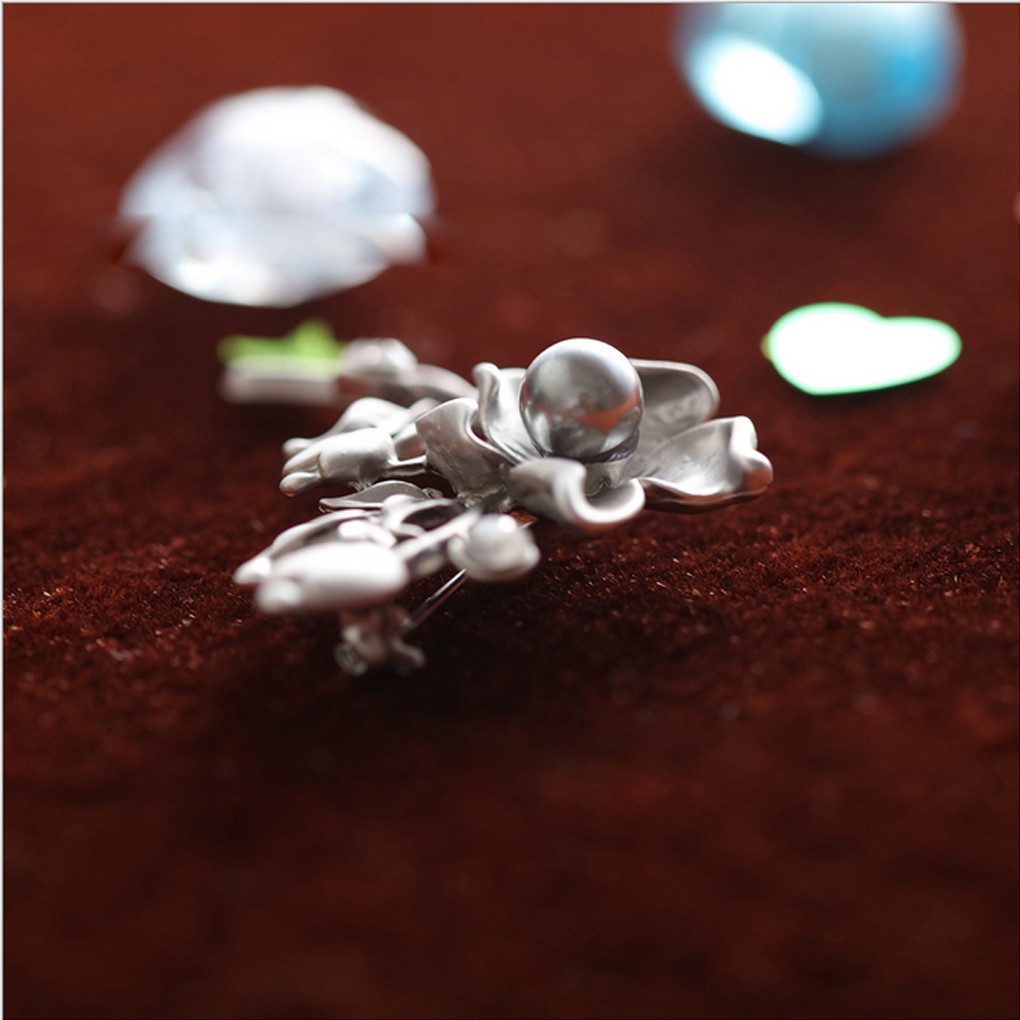 Ghim cài áo hình cành hoa đính đá thời trang