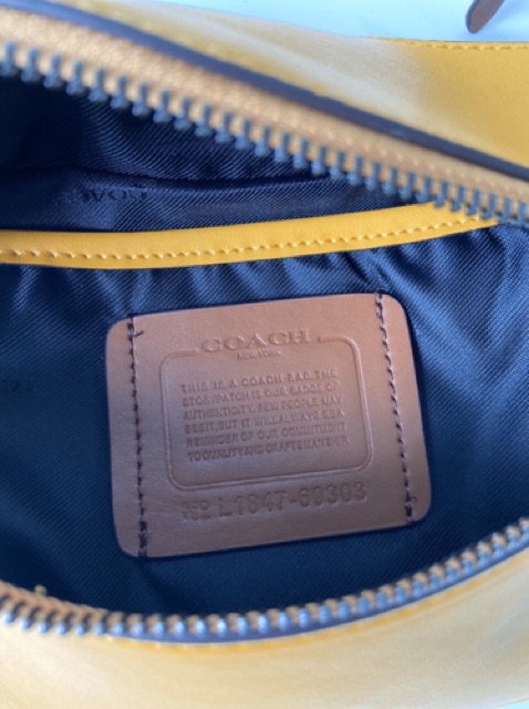 TÚI BAO TỬ COACH RIVINGTON UNISEX F69303