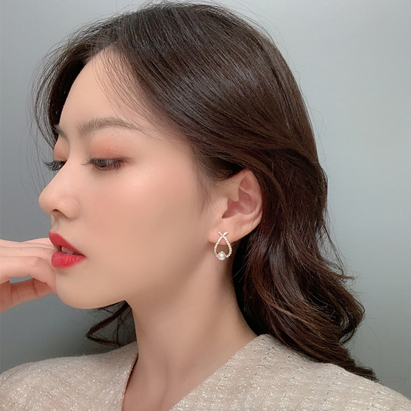 Khuyên Tai Hàn Quốc Đơn Giản Tinh Xảo Chất Lượng Cao Quyến Rũ Cho Nữ