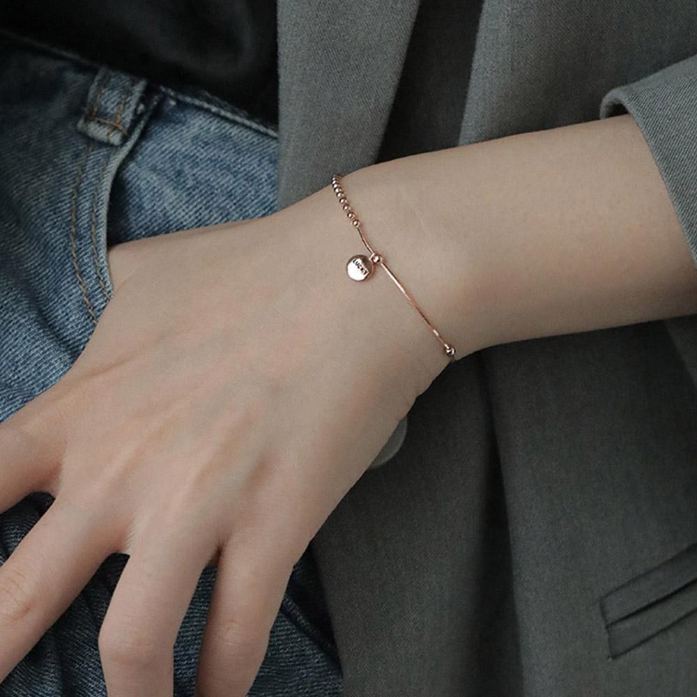 Vòng Đeo Tay May Mắn Khắc Chữ Đơn Giản Dành Cho Nữ