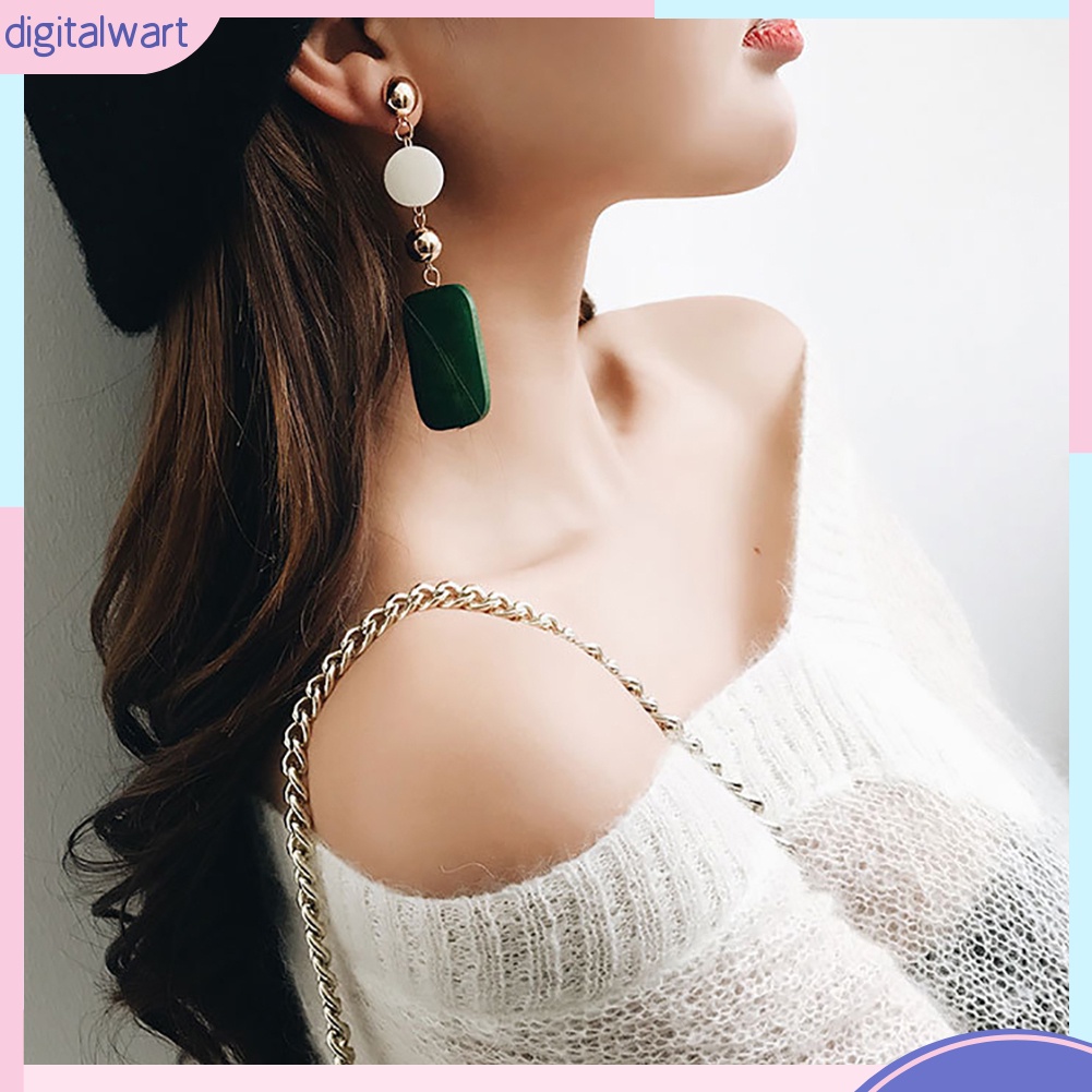 Đôi bông tai hợp phối họa tiết gỗ thời trang cho nữ