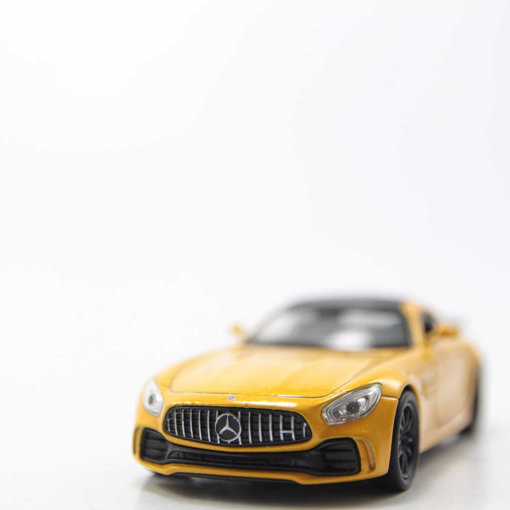 MÔ HÌNH XE XE MÔ HÌNH MERCEDES AMG GTR YELLOW 1:36 WELLY