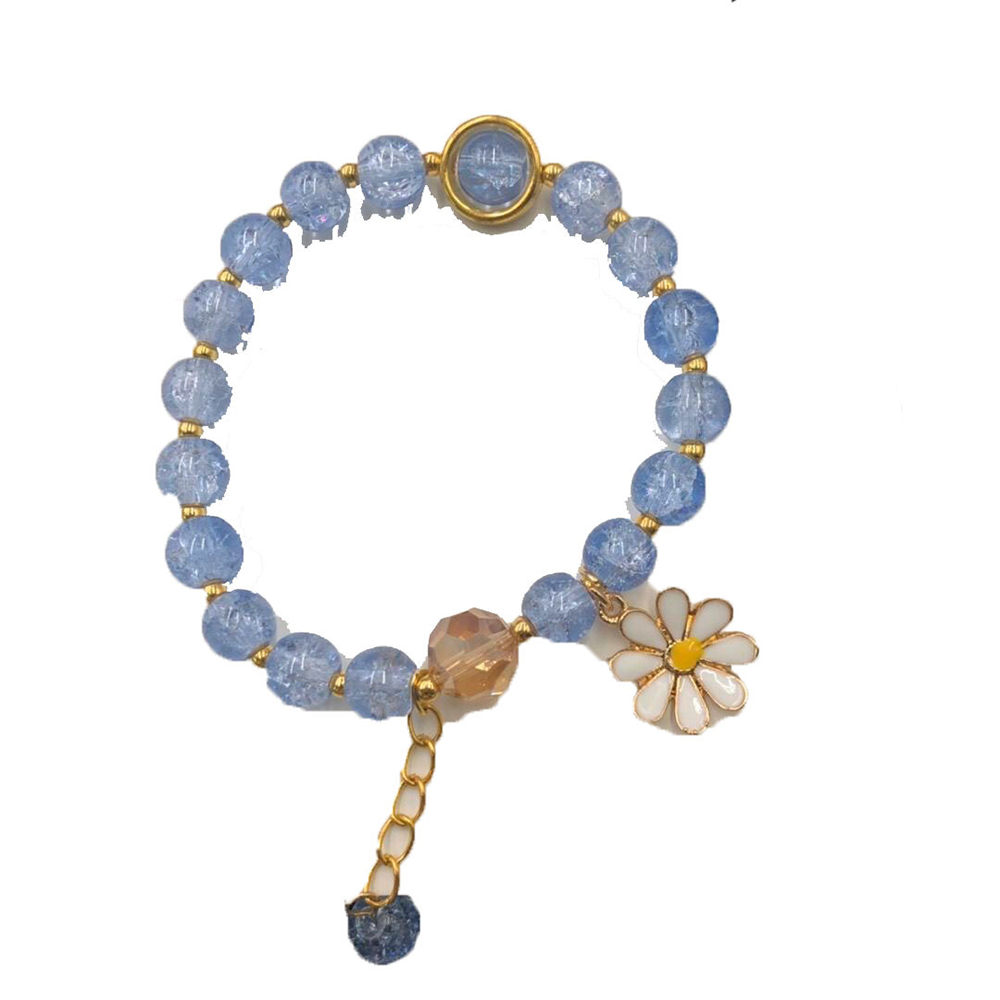 Vòng đeo tay đính họa tiết hoa cúc với phong cách thiết kế tinh tế