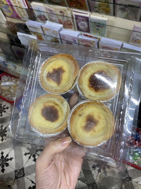 100 cái hộp vuông nắp gập nhựa trong  đựng 4 cái bánh tart trứng hoặc tart hoa quả