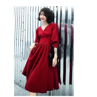 Đầm xoè tay phồng đính nút đẹp