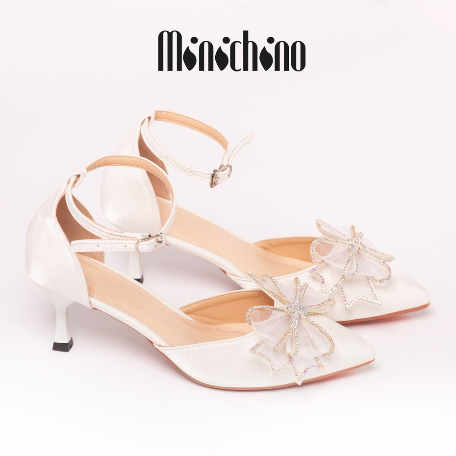 Giày cao gót nữ cao 6cm MINICHINO mũi nhọn, chất lụa satin nơ xinh phối dây thời trang màu trắng