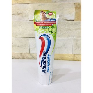Kem Đánh Răng Aqua Fresh 140g  Nhật Bản