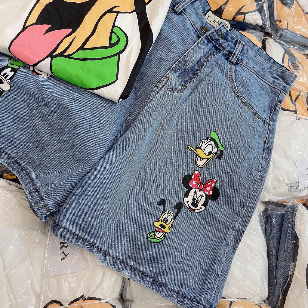 [SET ĐỒ BỘ] Set Trang Phục Nữ, Set Đồ Nữ Áo Phông Trắng+ Quần Jeans Hình Hoạt Hình_Năng Động | BigBuy360 - bigbuy360.vn