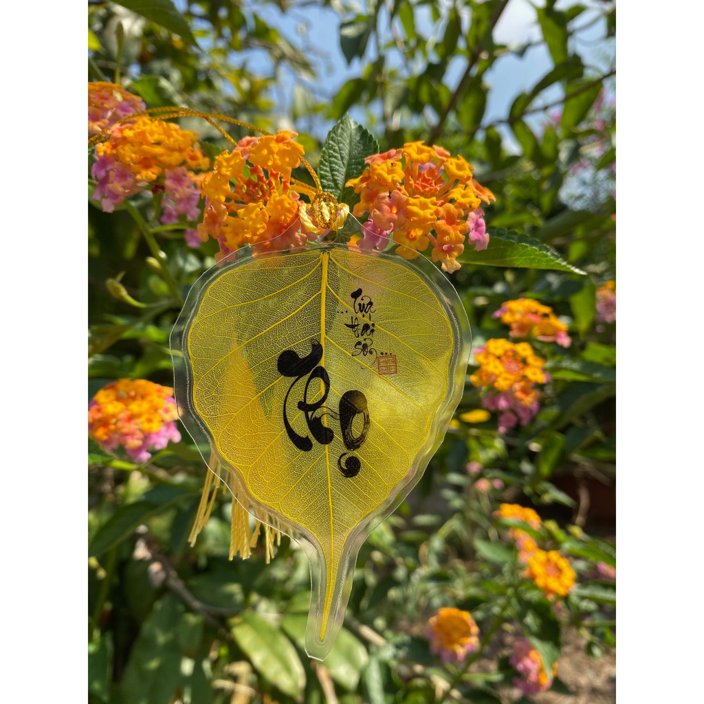 Lá bồ đề in chữ THỌ