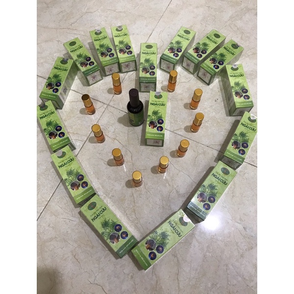 Tinh_dầu_ngải_cứu_Dạ_Thảo_Liên