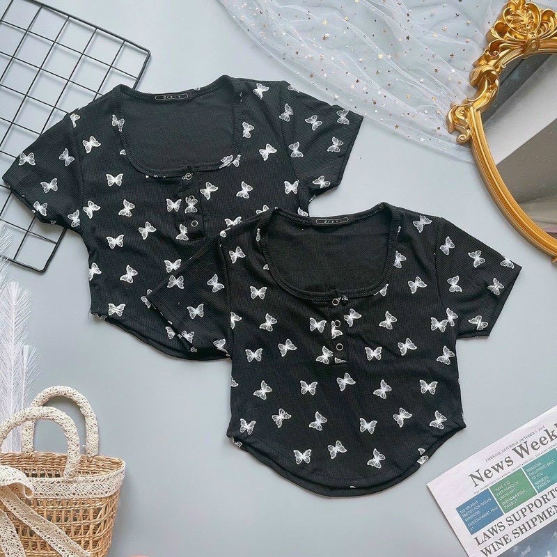 Áo kiểu croptop cổ vuông nút bấm in hình họa tiết bứm cực xinh , chất thun bozip mềm mịn ( ảnh thật )