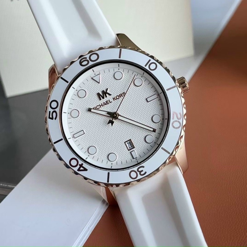 Đồng Hồ Michael Kors Nữ MK6852 Dây Cao Su 40mm