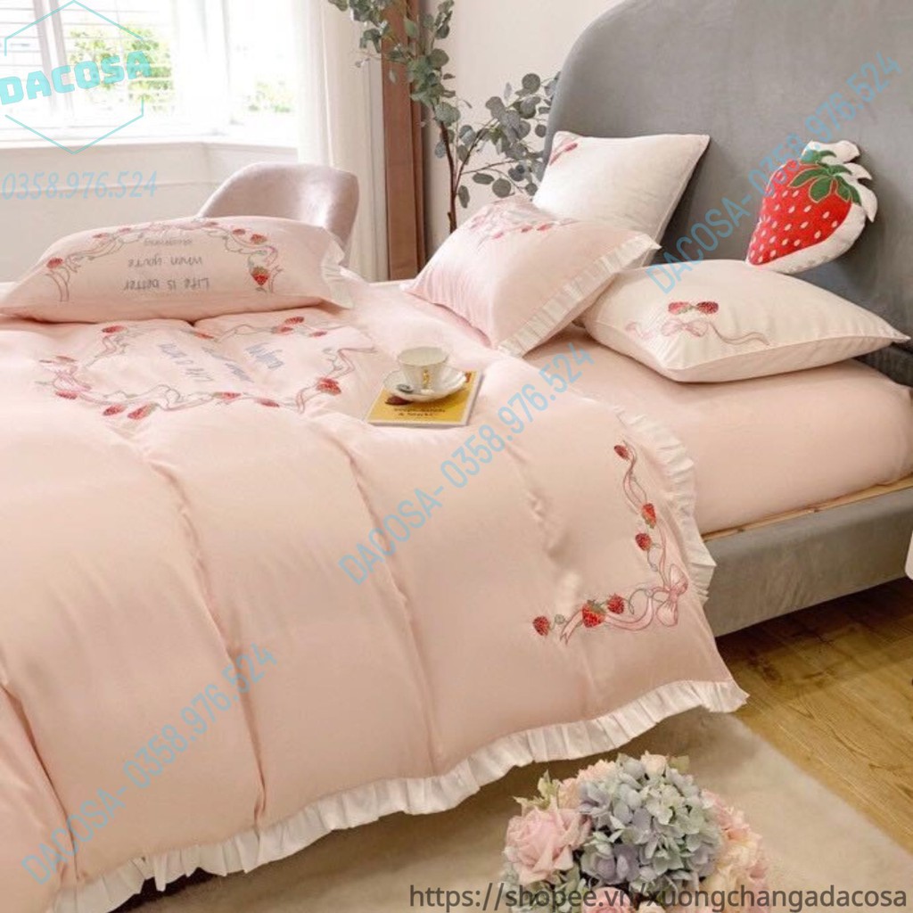 Bộ Chăn Ga Gối Lụa Satin Tặng Kèm Quả Dâu Tây