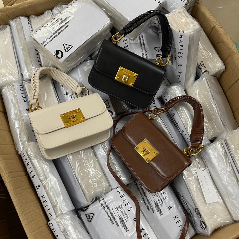 Túi ck hàng chuẩn xuất