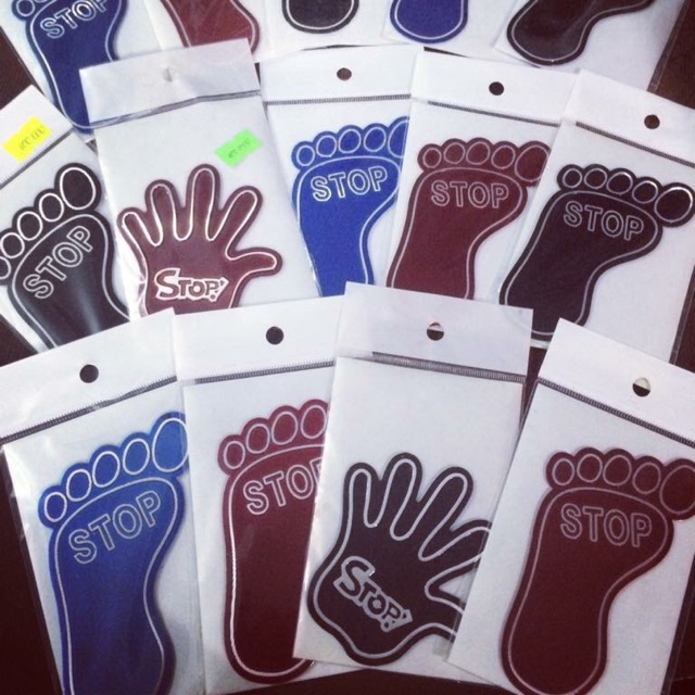 Decal phủ nhôm dán oto có phản quang