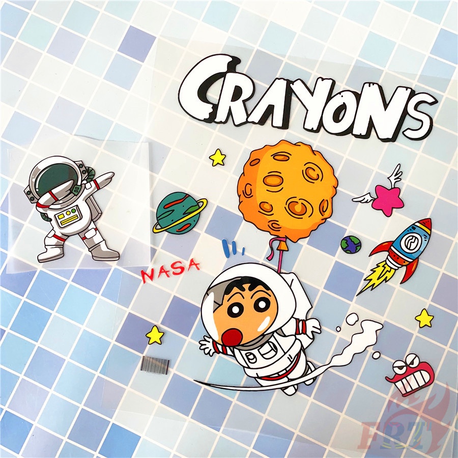 NASA ◆ Miếng Dán Trang Trí Tường Hình Phi Hành Gia Và Cậu Bé Bút Chì Shin-chan ◆ 1 Sticker Dán Ủi Với Thiết Kế Đẹp Mắt