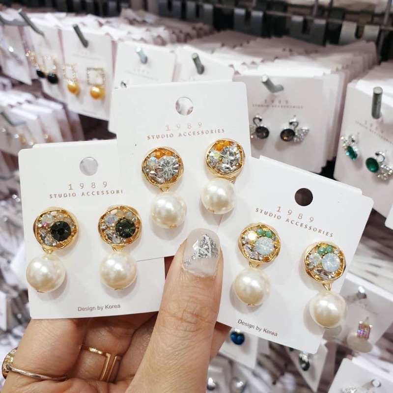 bông tai đính hạt phong cách hàn quốc