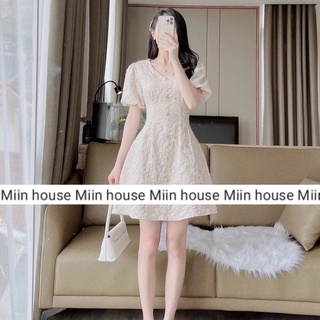 Váy gấm xốp cổ tim cúc ngọc