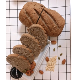 Bánh mì đen nguyên cám mix hạt 300g (10 lát), bánh mì đen healthy,bánh ăn kiêng, giảm cân