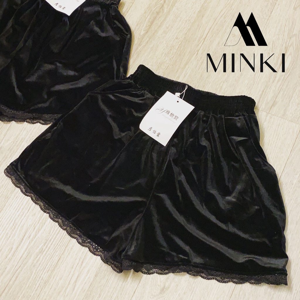 QUẦN SOOC ĐÙI NHUNG MỀM SANG CHẢNH - CHẤT LIỆU NHUNG PHA REN THU ĐÔNG 2021 - HÀNG LOẠI 1 CHẤT LƯƠNG CAO - MÀU ĐEN | BigBuy360 - bigbuy360.vn