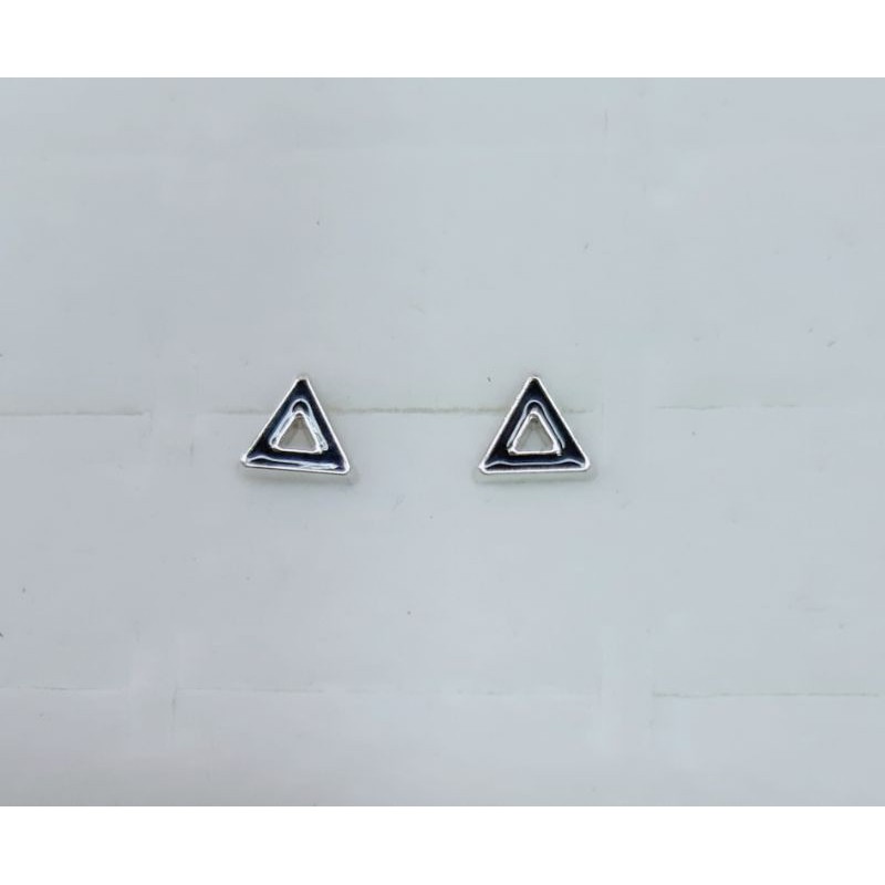 KHUYÊN HÌNH TAM GIÁC/ KHUYÊN TAI CHÂN NHỰA