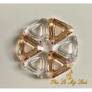Mặt dây pha lê Swarovski Triangle 14-20mm