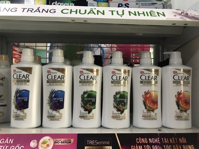 Dầu Gội Sạch Gàu CLEAR Botanique 3 Hạt Siêu Dưỡng 650g