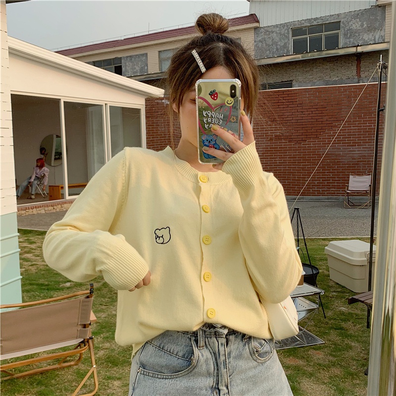 Xiaozhainv Áo khoác len cardigan tay dài 3 màu hình gấu nhỏ dễ thương cho nữ | BigBuy360 - bigbuy360.vn