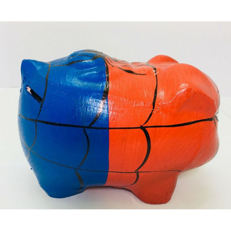 Heo đất tiết tiết kiệm,  Người nhện Spider Man