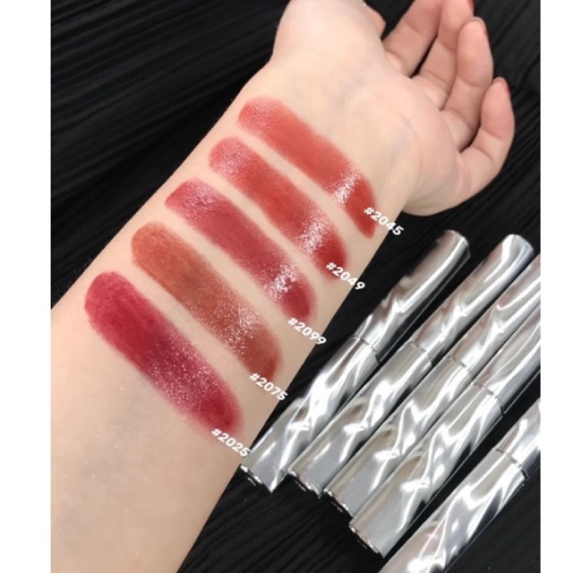 Có sẵn - son bóng dạng thỏi nhiều dưỡng thỏi mảnh thân bạc lấp lánh perfect diary