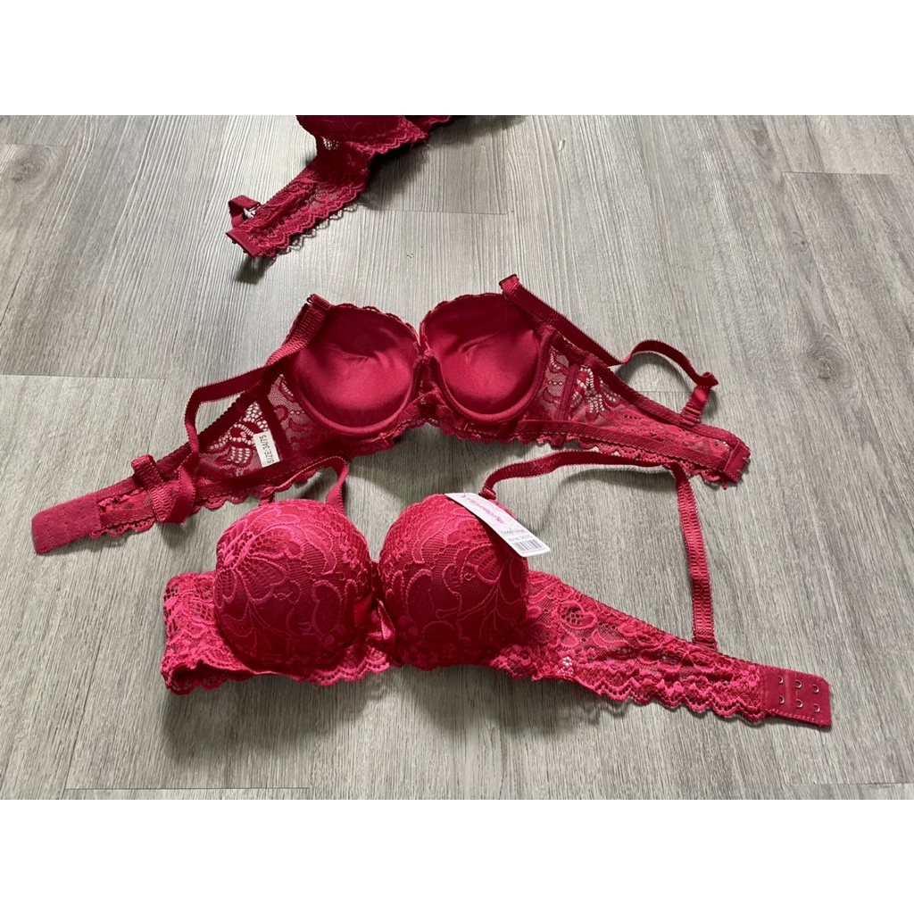 Áo lót ren Thái đệm dày nâng ngực đẩy ngực tạo khe 8382