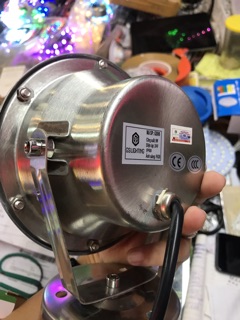 Đèn led âm nước 9w đổi mầu dạng đế