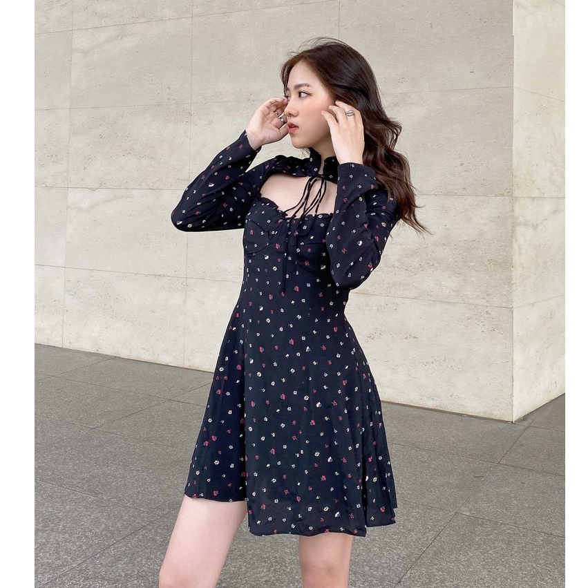 Anniegals - Đầm đen nền hoa cột dây tay dài - Penny Dress