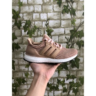 Giày thể thao ultra hồng nâu