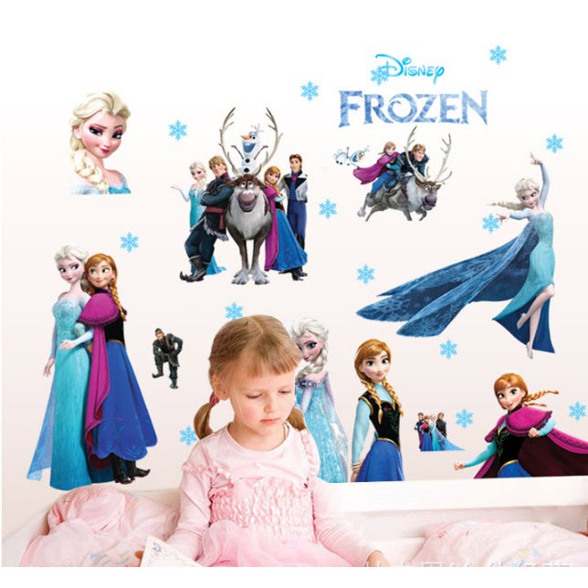 Decal dán tường công chúa Elsa và Anna mẫu mới