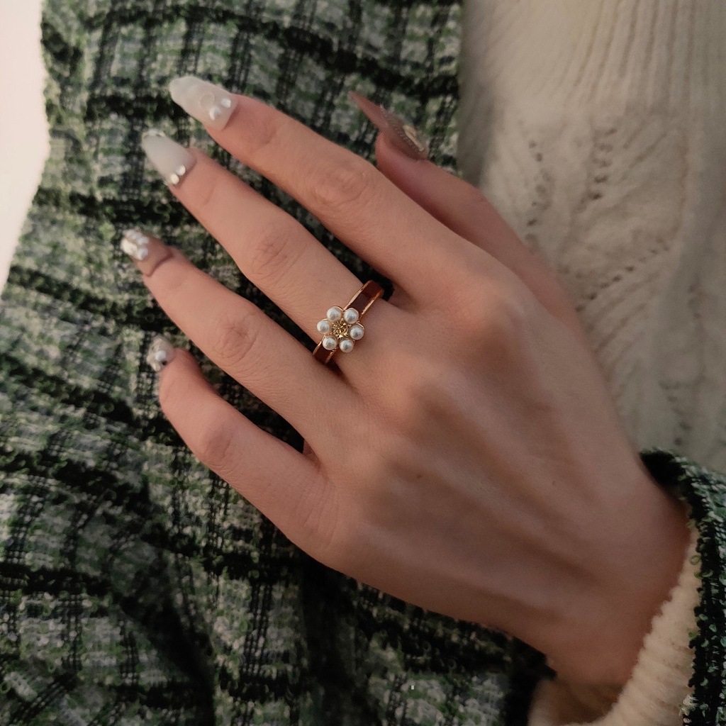 Nhẫn Hình Hoa Đính Ngọc Trai Sang Trọng Thời Trang Dành Cho Nữ