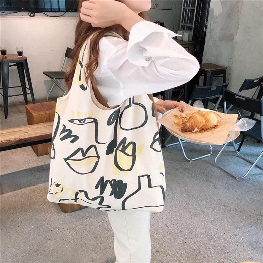 SỈ Túi tote vải bố đựng đồ canvas đeo chéo hình Môi siêu hot