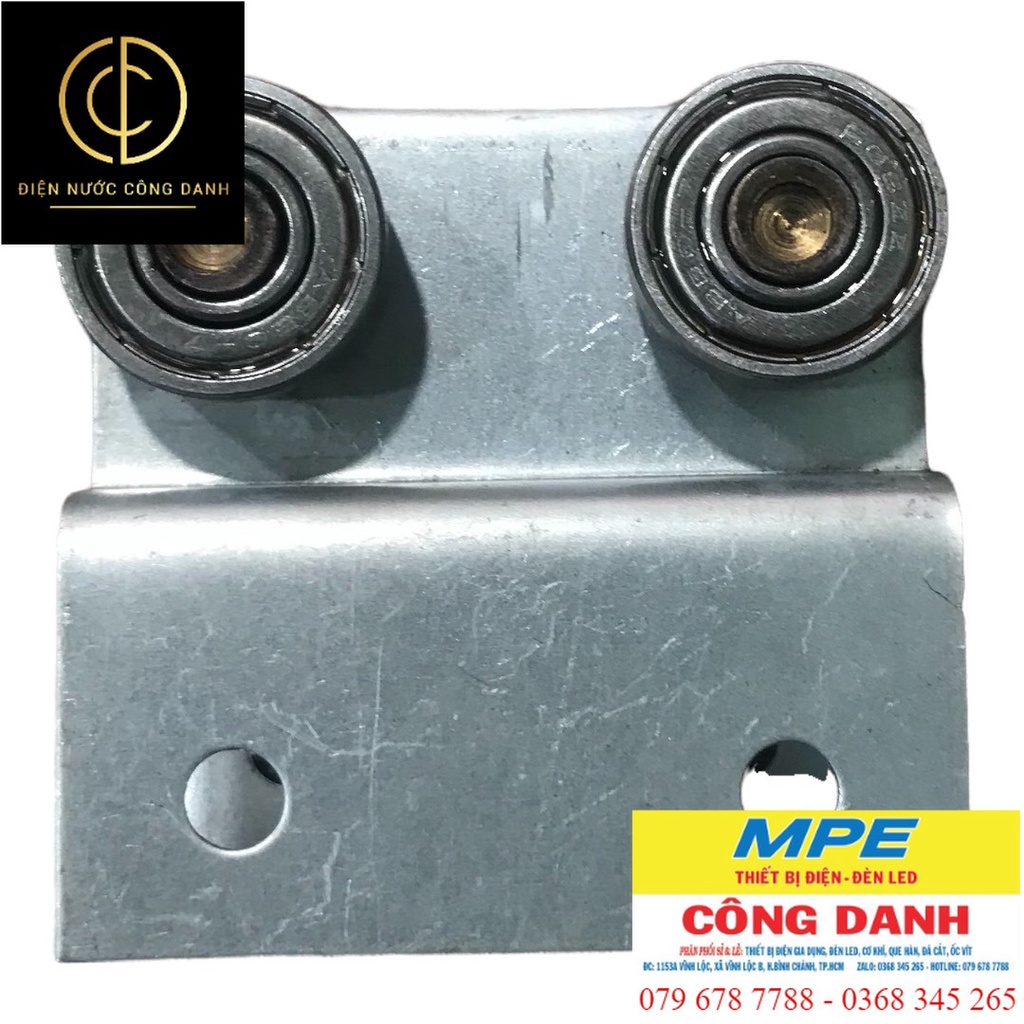 01 CÁI - BÁNH XE TREO MÁNG