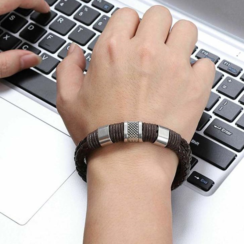 Vòng đeo tay dây da phối thép titan cổ điển cho nam