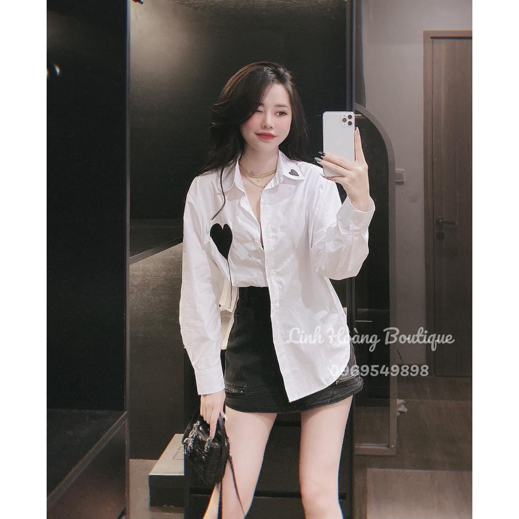 Áo Sơ Mi Trắng Thêu Hình Trái Tim Đen