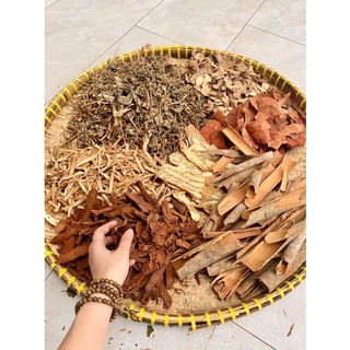 Dầu xoa bóp Cốt Thoái Hư