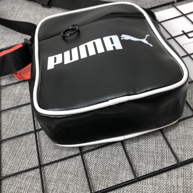 Túi đeo chéo logo Puma trẻ trung năng động